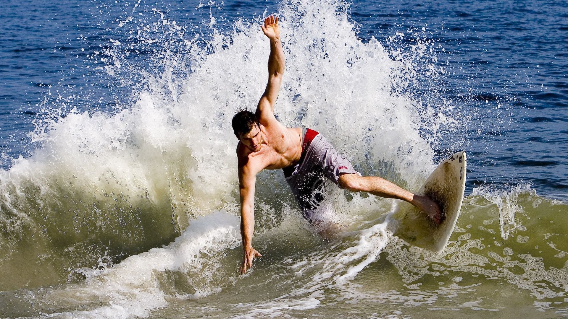 _全民水上运动月：清凉一夏全民健身_，水上运动节目叫什么